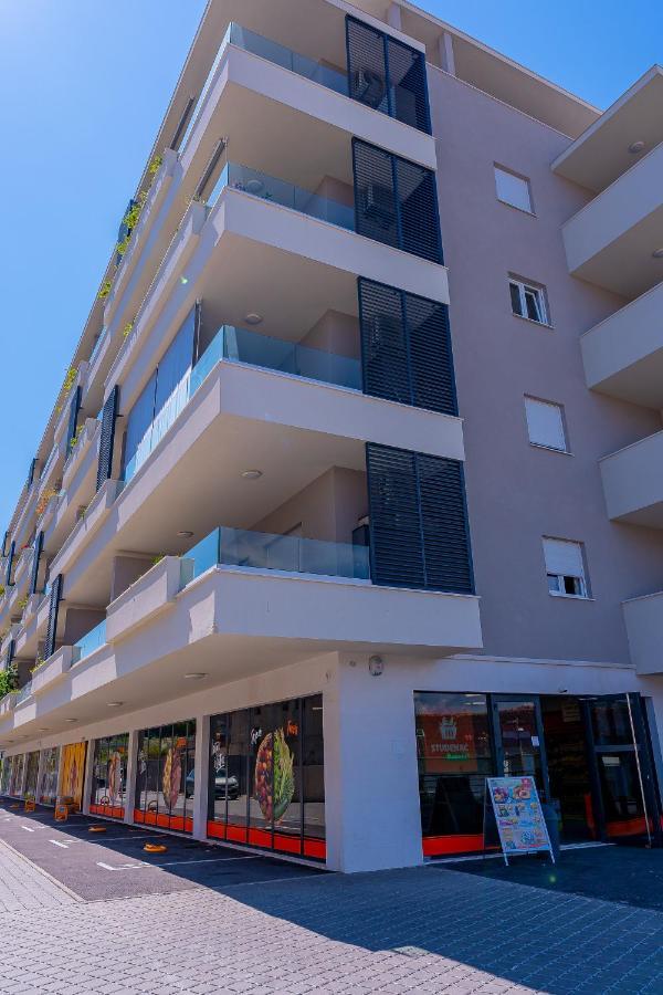 Fortuna Split Buitenkant foto